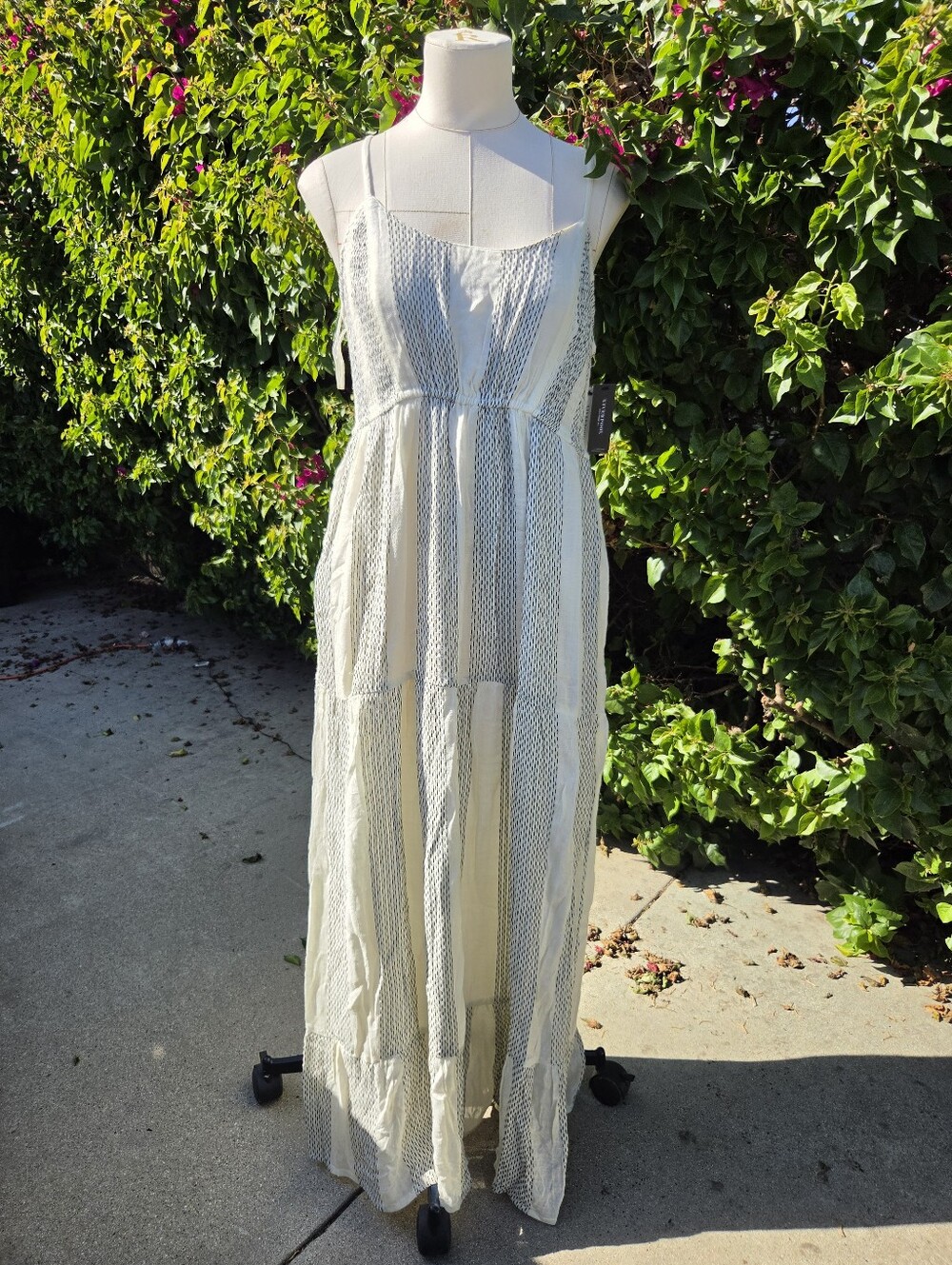 Liverpool Los Angeles Striped Maxi Dress Women's Large Cream Gray Racerback NWT